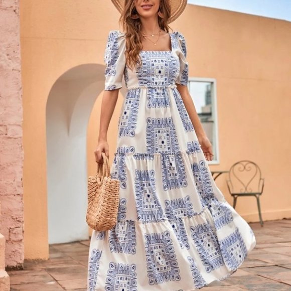 Square Neckline Maxi Dress - Picture 7 of 9